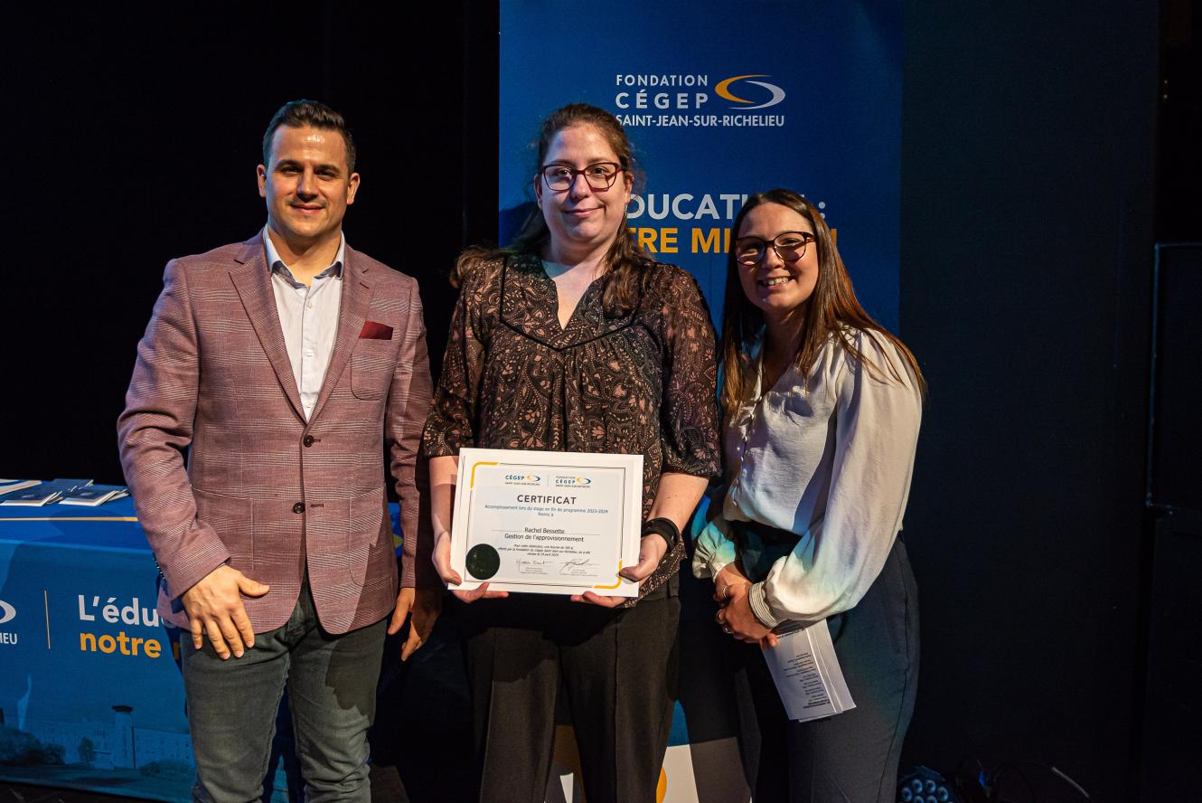 Rachel Bessette, accomplissement lors du stage en fin de programme - offerte par la Fondation du Cégep Saint-Jean-sur-Richelieu