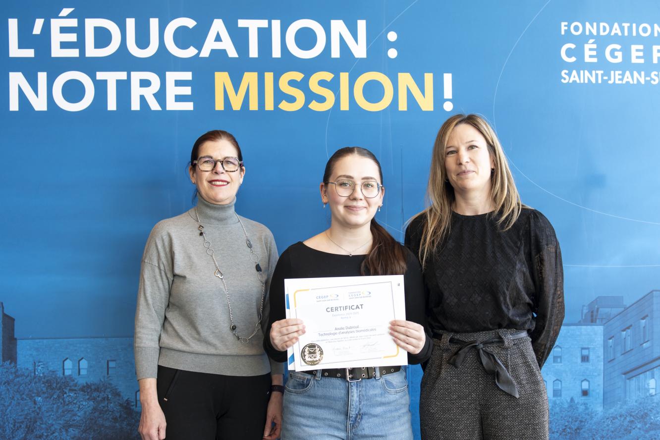 Anolie Dubreuil, excellence - offerte par Jean Coutu Fernand Lachance et Marie-Ève Papillon
