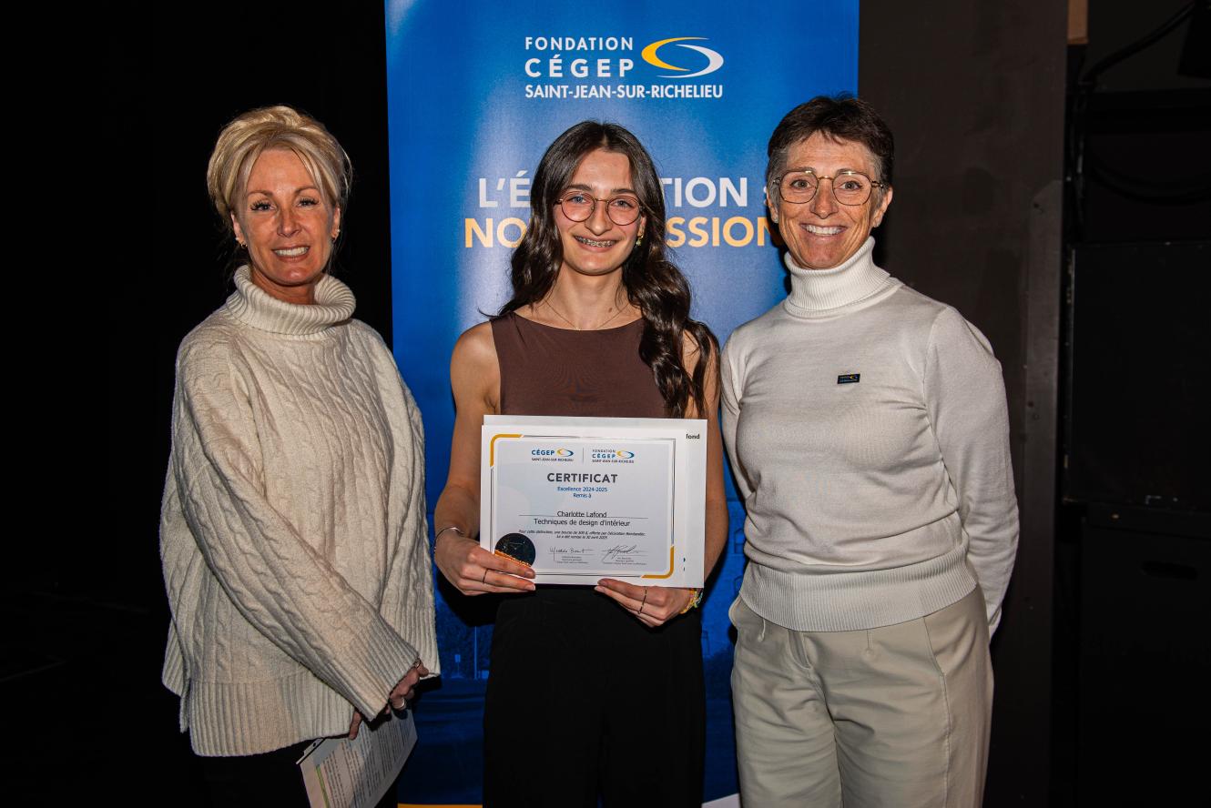 Charlotte Lafond, excellence - offerte par Décoration Bombardier