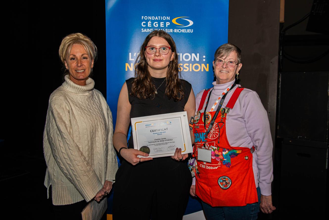 Charline Carrier, excellence - offerte par Home Depot