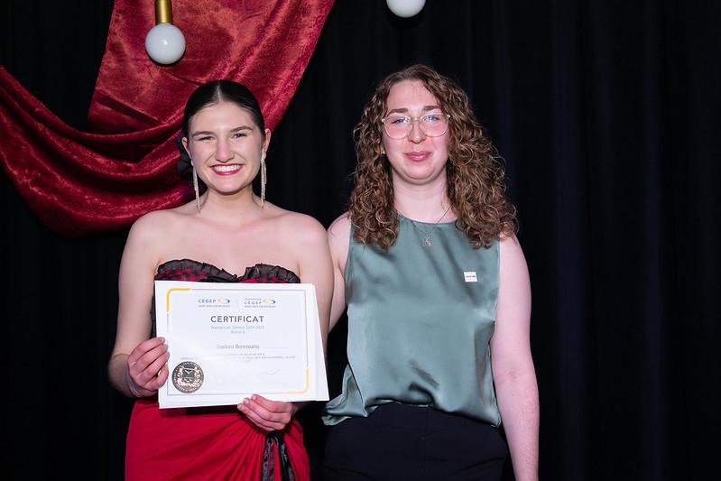 Isadora Berezeanu, bourse Loic Demoy - offerte par l'Association générale des étudiant·es du Cégep Saint-Jean-sur-Richelieu
