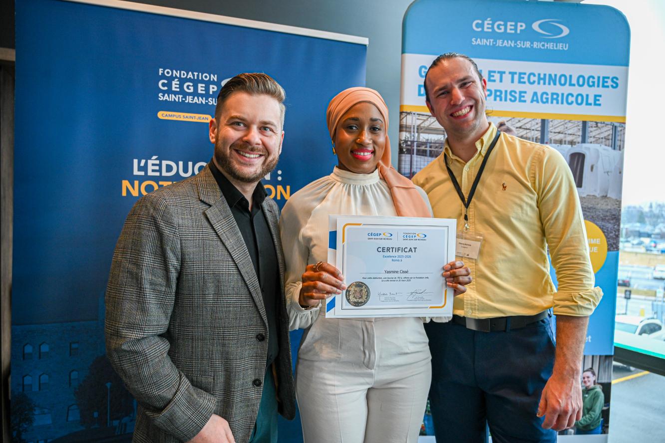 Yasmine Cissé - offerte par la Fondation Jefo