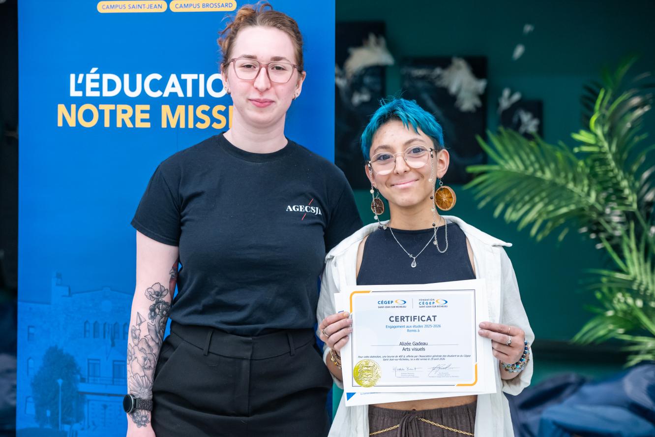 Alizée Gadeau, engagement aux études - offerte par l'Association générale des étudiant·es du Cégep Saint-Jean-sur-Richelieu