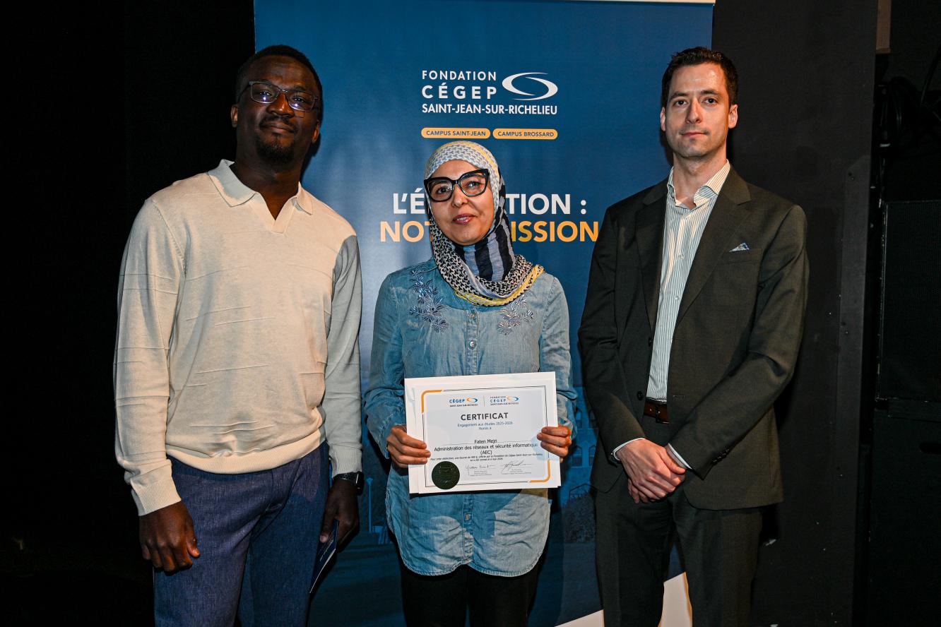 Faten Mejri, engagement aux études - offerte par la Fondation du Cégep Saint-Jean-sur-Richelieu