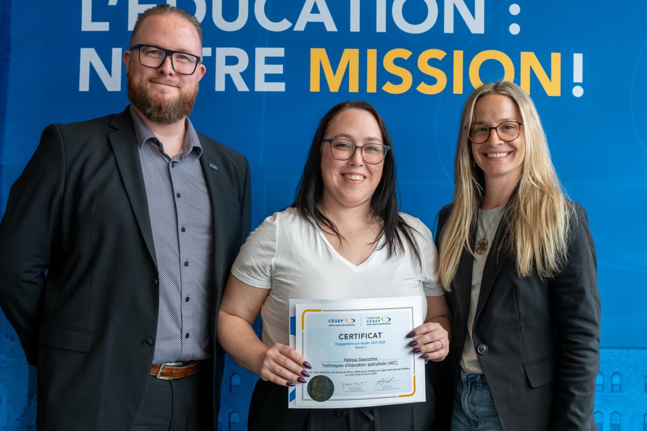 Mélissa Desroches, engagement aux études - offerte par la Fondation du Cégep Saint-Jean-sur-Richelieu