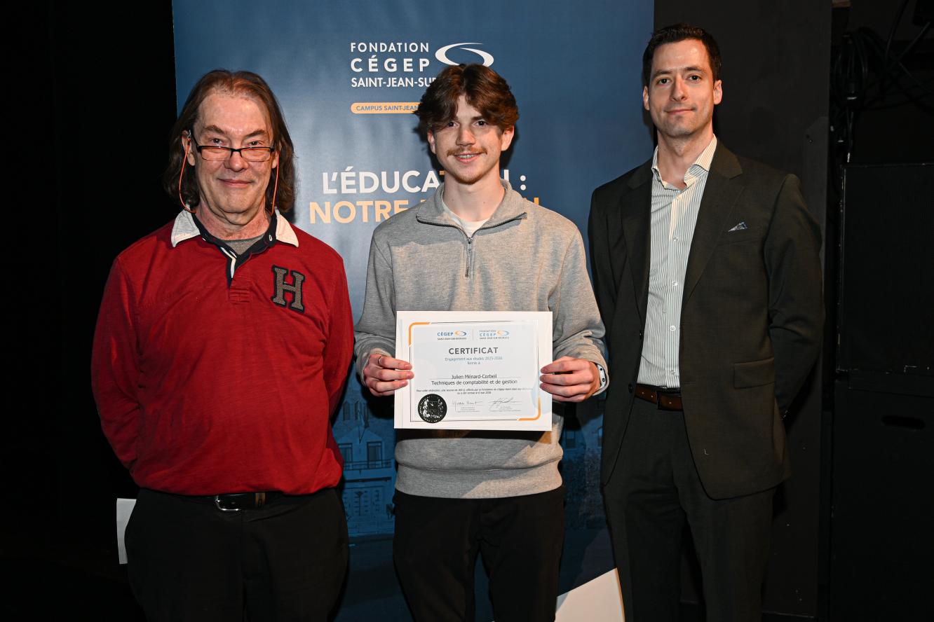 Julien Ménard-Corbeil, engagement aux études - offerte par la Fondation du Cégep Saint-Jean-sur-Richelieu