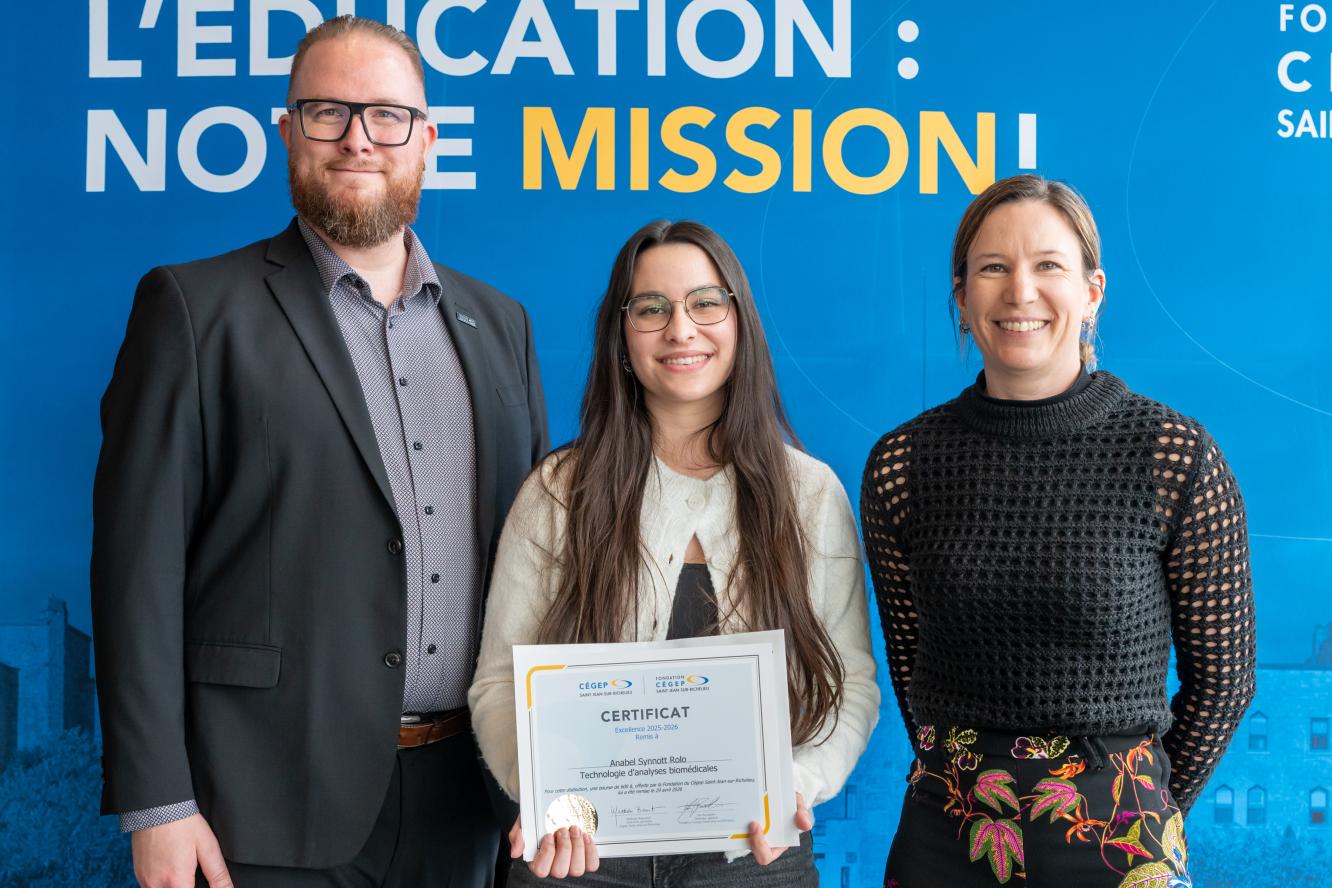Anabel Synnott Rolo, excellence - offerte par la Fondation du Cégep Saint-Jean-sur-Richelieu