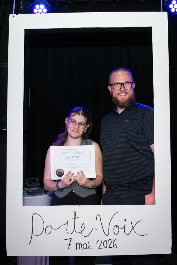 Maélie Béliveau - offerte par l'Association des parents du Cégep Saint-Jean-sur-Richelieu
