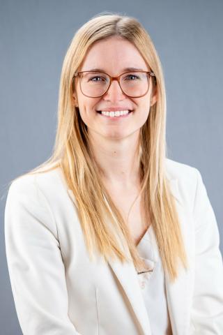 Madame Sabrina Duchesne-Poce, administratrice